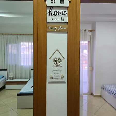 Modern , Quiet , Family Friendly & Fully Furnished *