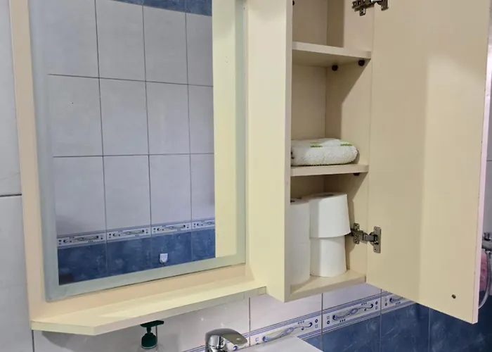 Lägenhet Modern , Quiet , Family Friendly & Fully Furnished Vlorë